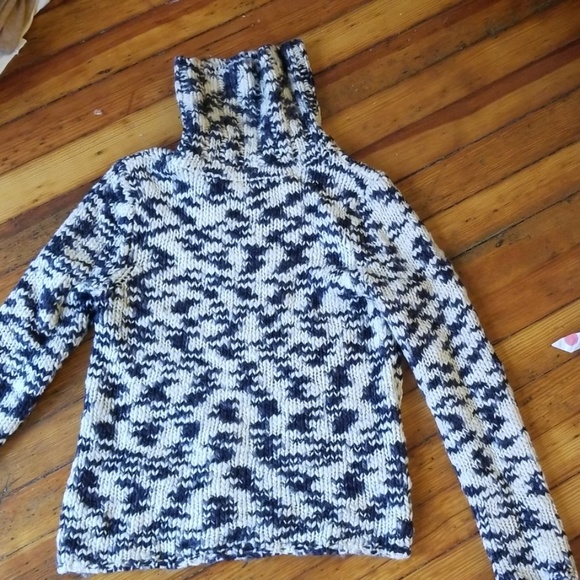 GAP Sweaters - Gap XS wool turtleneck sweater